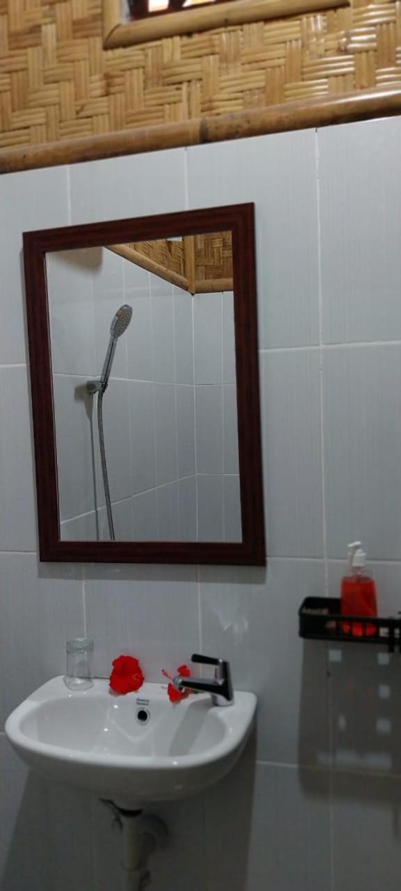 Pondok Sapta Sallaca Selat Dış mekan fotoğraf