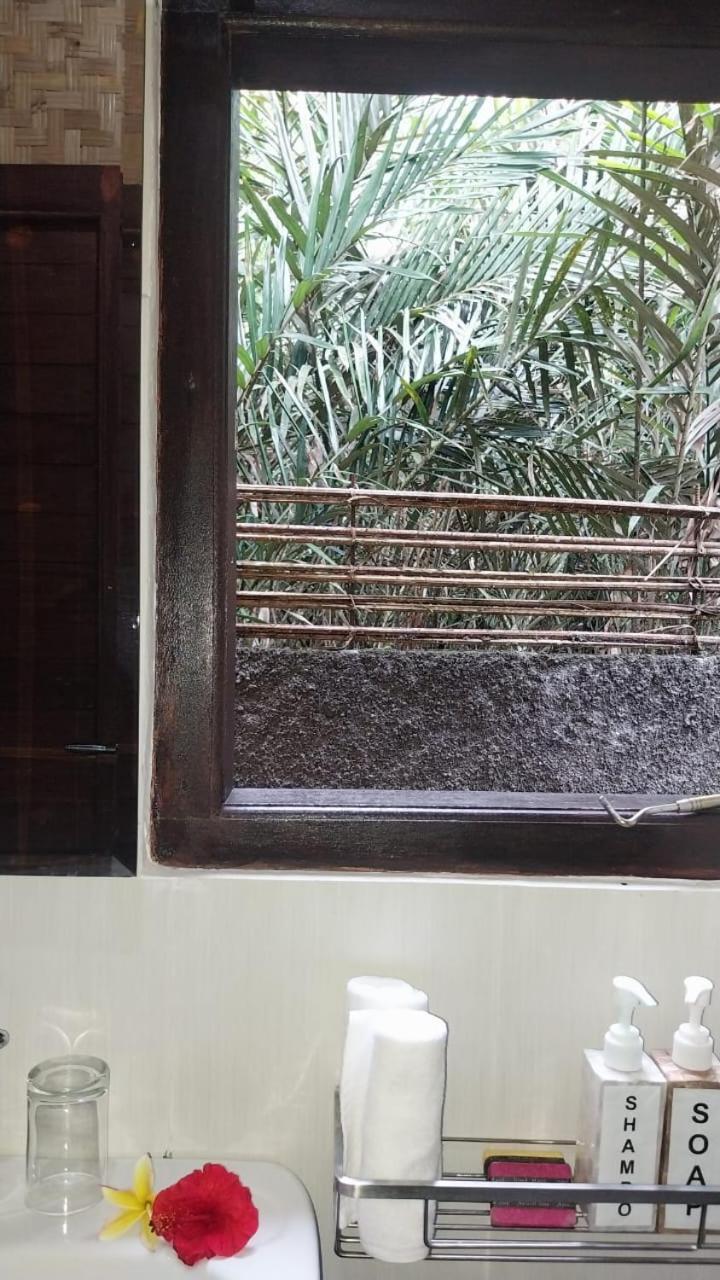Pondok Sapta Sallaca Selat Dış mekan fotoğraf